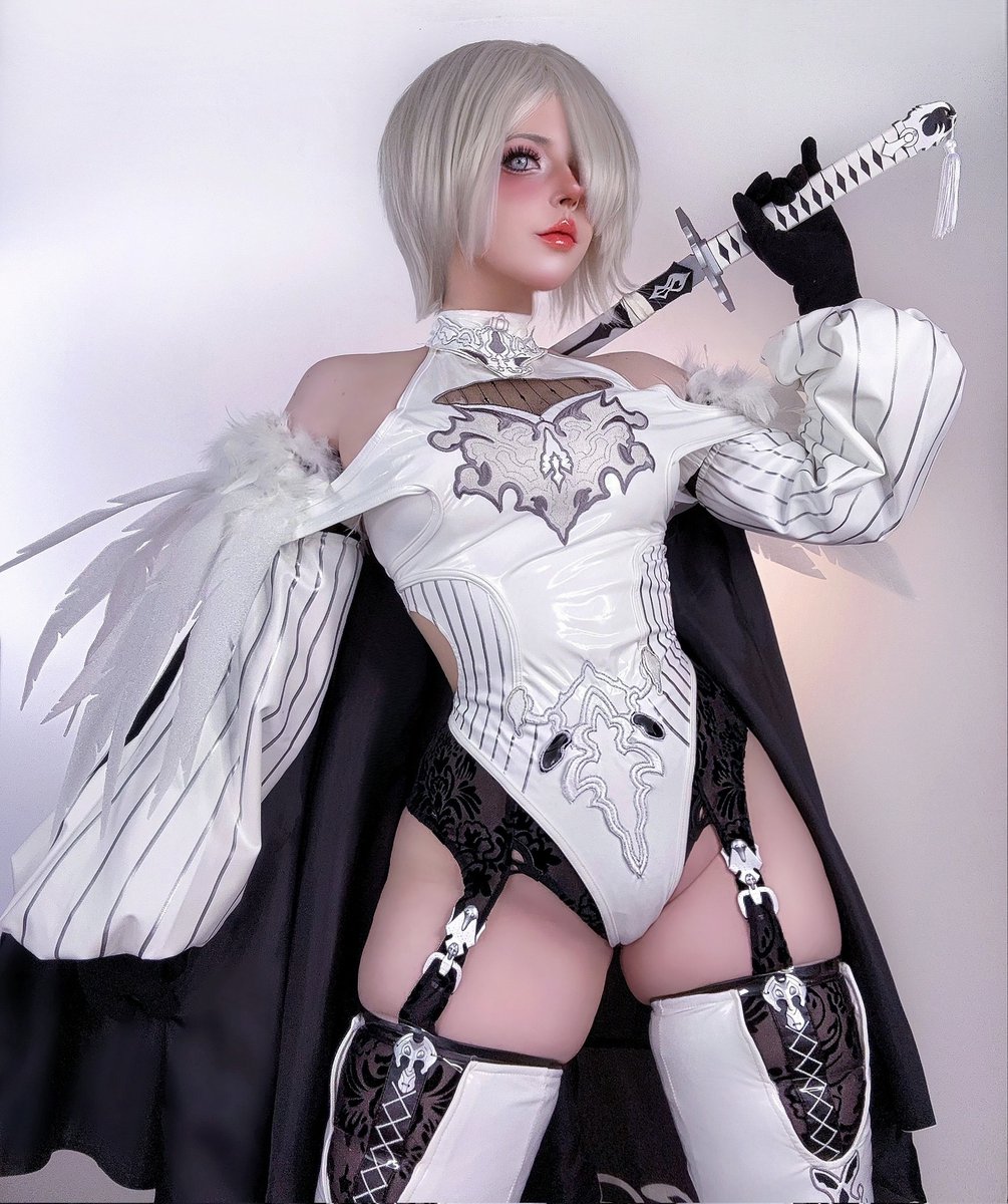 Alexy_Sky_'s tweet photo. My God... This cosplay is a dream 🤍😍

Costume/wig @miccostumes 

#2b #2bcosplay #miccostumes #nierautomatacosplay #nierautomata #a2cosplay #a2 #cosplay #cosplaygirl #gamecosplay https://t.co/SrOTzzDLoO