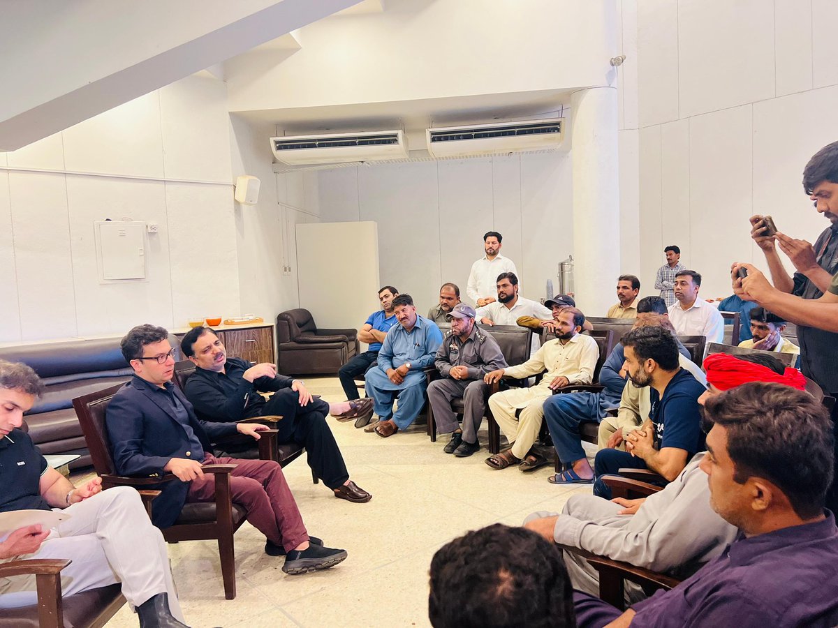 Razi Ahmed (@razi_ahmed_) on Twitter photo Townhall meeting with the technical and vocational staff at the <a href="/AlhamraLAC/">Alhamra (Lahore Arts Council)</a> A really heartwarming interaction with many good inputs and ideas shared across the spectrum. #lahore #alhamra Townhall meeting with the technical and vocational staff at the <a href="/AlhamraLAC/">Alhamra (Lahore Arts Council)</a> A really heartwarming interaction with many good inputs and ideas shared across the spectrum. #lahore #alhamra