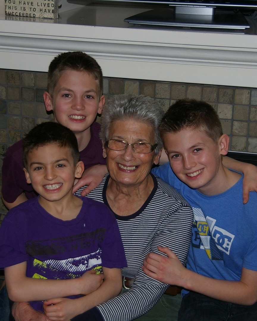 We are so inspired by Zachary Barchard, taking on triathlon events to raise funds for Alzheimer Calgary in memory of his Nana Alice.

All donations go directly to support people impacted by dementia.

Thank you, Zachary, for your heart and determination.

gofundme.com/f/tri-to-remem…