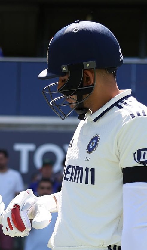 ProRizzy10's tweet photo. DAY 1 AT EDGE BATSMAN💀

Subman Gill - 114(216) 
Yashasvi Jaiswal - 87(107)
Ravindra Jadeja - 41(67)

It's Subhman Gill Day And Yashasvi Jayswal  Attacking flair India Posted 310/5 in The First Innings https://t.co/se7AM3PqTP