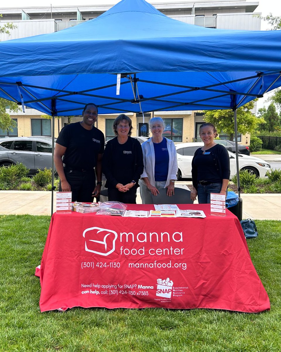 Manna Food Center (@mannafoodcenter) on Twitter photo We had a great time connecting with the community at <a href="/NavyFederal/">Navy Federal Credit Union</a>'s Community Day! Our team - including our CEO Craig Rice, leadership, and two of our volunteer ambassadors, were proud to be out in the community sharing resources and supporting those we serve. ๐โค๏ธ We had a great time connecting with the community at <a href="/NavyFederal/">Navy Federal Credit Union</a>'s Community Day! Our team - including our CEO Craig Rice, leadership, and two of our volunteer ambassadors, were proud to be out in the community sharing resources and supporting those we serve. ๐โค๏ธ