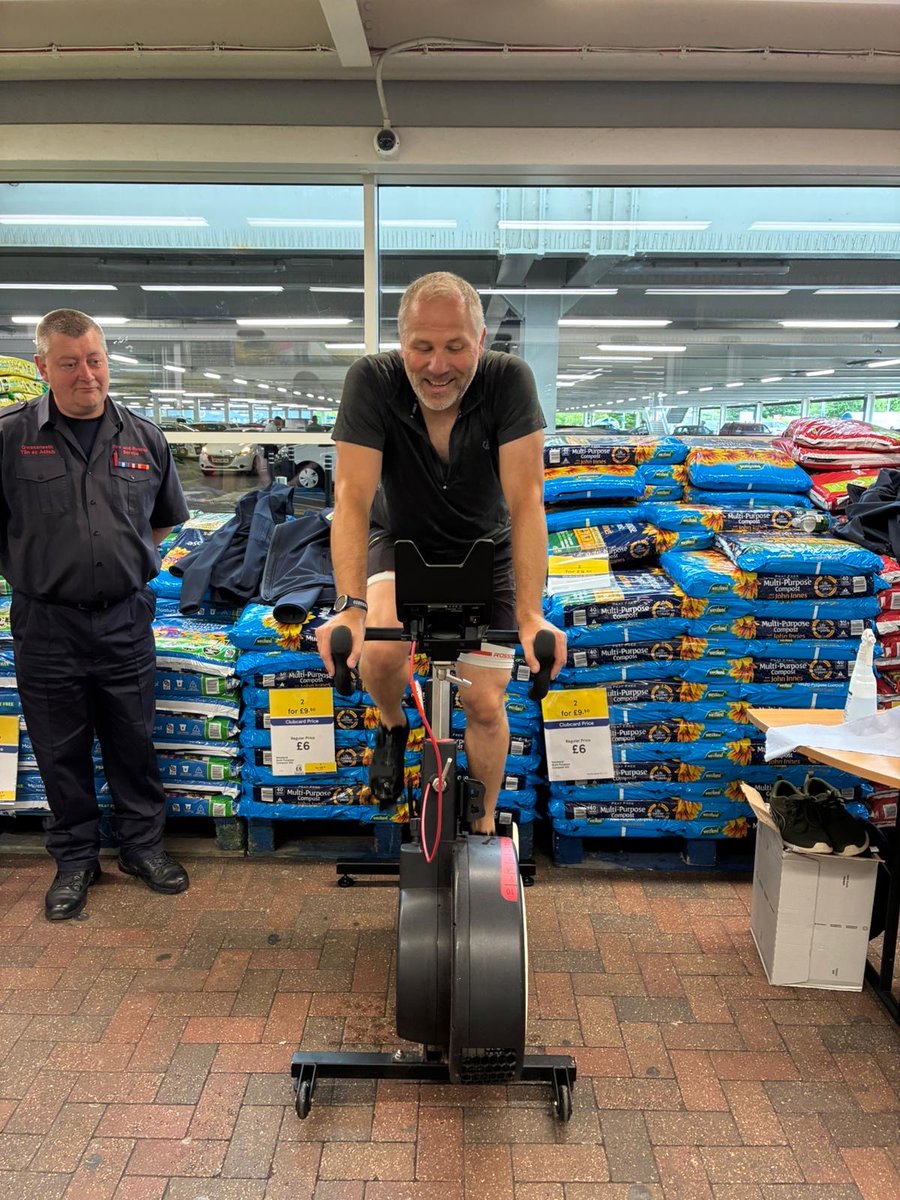 SWFireandRescue's tweet photo. ��‍♂️ Firefighters from #MerthyrTydfil successfully cycled for six hours non-stop to raise funds for Lifeline 4 Louis and @firefighters999.

👏 A huge well done to everyone involved.

💙 Read Louis's story and show your support 👇
🔗 https://t.co/eYpej5io1Q https://t.co/8BqJOzOBRR