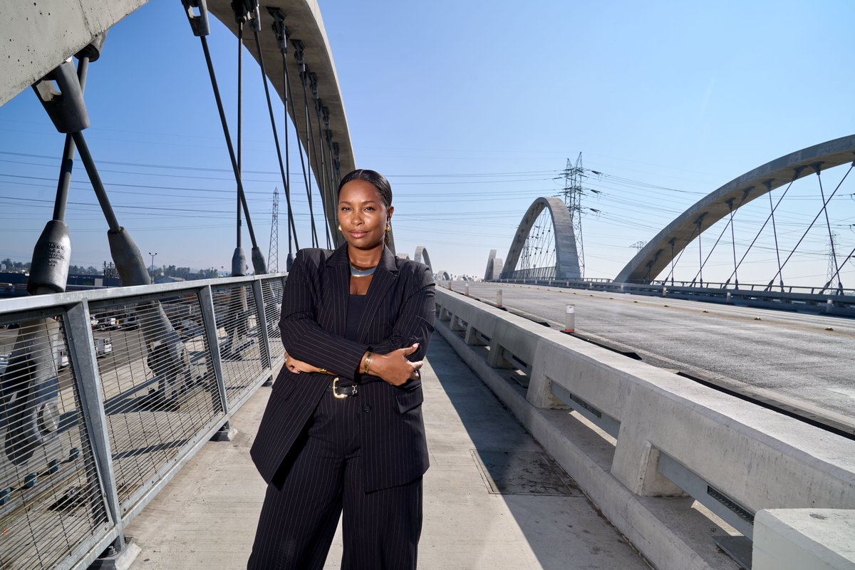 UCLABlueprint's tweet image. In Issue 21’s Special Report, Robert Greene profiles Charity Chandler-Cole – once in foster care, and now the first Black person to lead @CASAofLA. She confronts race, bureaucracy, and the urgent needs of a strained child welfare system.
Read more below.
blueprint.ucla.edu/feature/specia…
