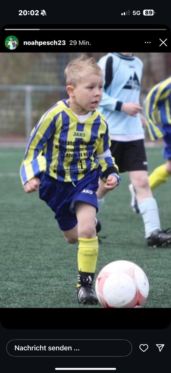 Noah Pesch zu Eintracht Braunschweig ? Wäre bitte für Schalke, da er uns sicherlich nicht geschadet hätte..

#eintracht #Braunschweig #btsv #schalke #s04