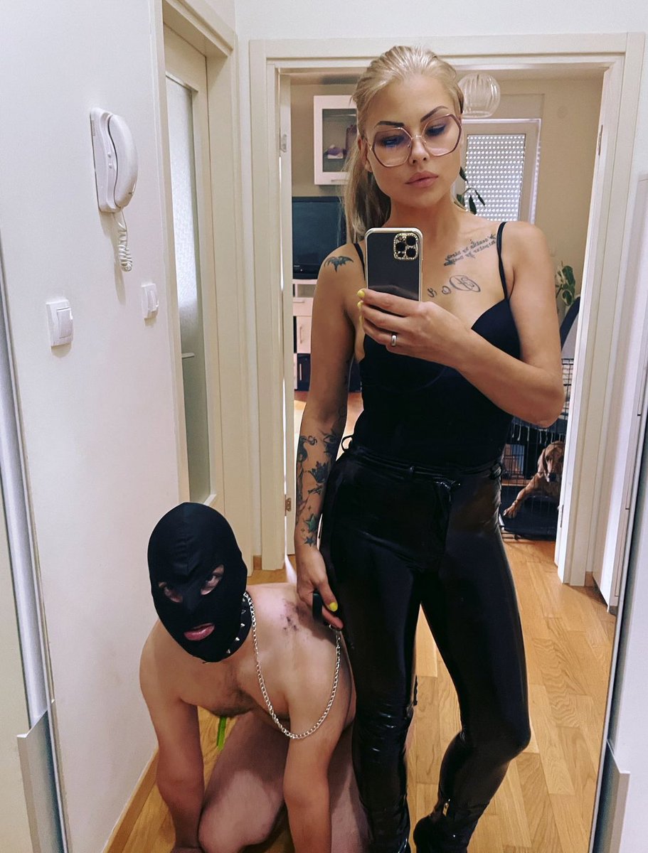 SvetlanaGo85578's tweet photo. You don’t deserve eye contact—just the taste of leather and the sound of my laughter.
#ShoeSlave #WorshipMyFeet #PowerExchange #HumiliationDomme #KinkTwitter https://t.co/MUe0f51OjO