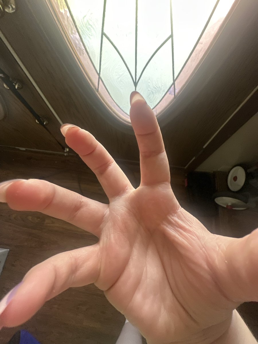 ⌗ ┆ 𝐓𝐨𝐦𝐦𝐲 .ᐟ tweet media