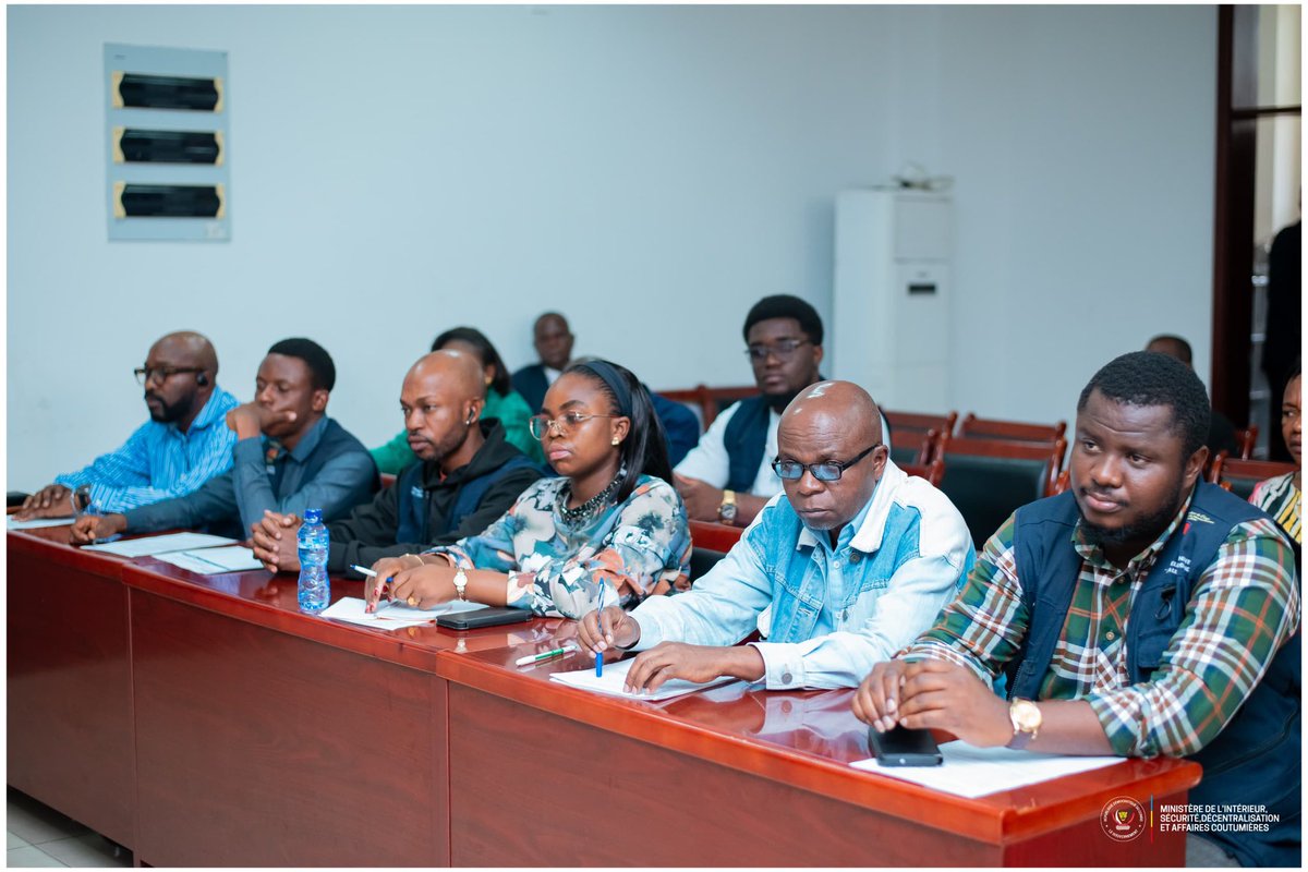 Catastrophes naturelles à Kinshasa : vers l’élaboration d’un plan de sortie de crise et de résilience

Le gouvernement de la République Démocratique du Congo répond avec efficacité en faveur des sinistrés des pluies diluviennes qui se sont abattues sur Kinshasa les 4 avril et 14