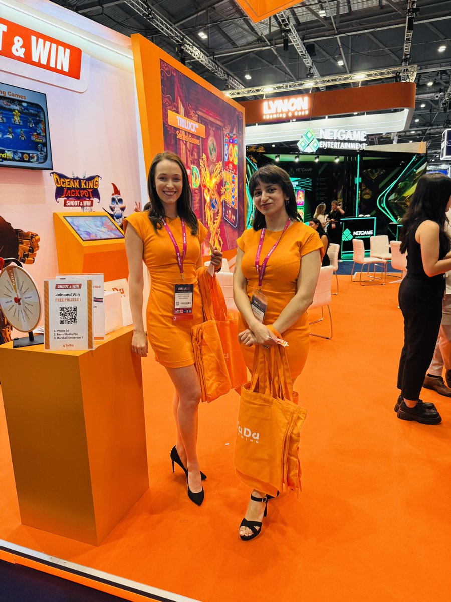 ✨ Day 1 at IGB London Excel and we’re bringing the energy 😃

Meet more of our fabulous promotional staff and lead generators assisting exhibitors 
@igbaffiliate @excellondon 

event-hosts.com

#eventhosts #igb #igaming #igblive #hostess #hostessagency #promogirl