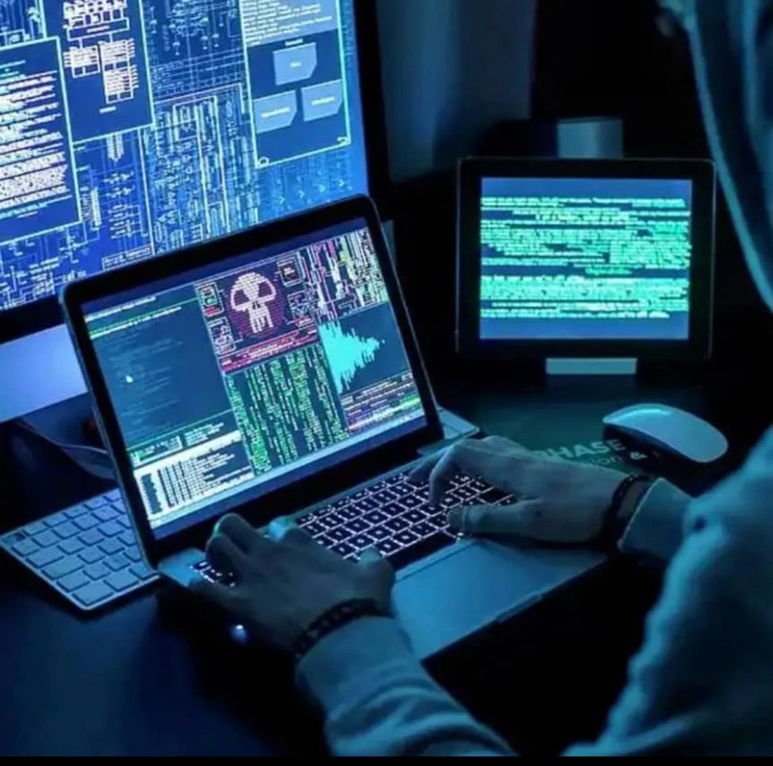 Professional account recovery such as banned , Suspended, deleted, Hacked etc . Reach out to me 
Your security and account recovery are my top priorities.
#Bannedaccounts #Suspendedaccount #teamyoutube #EAsupport #COD #hacked #snapchatrecovery #fortnitestatus #xboxsupport #GTA