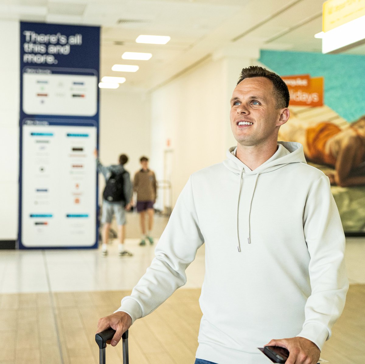 ScotlandSky's tweet photo. ❤️ Lawrence Shankland heads out to Spain to join up with the Hearts squad as he edges closer to signing a new deal at the club ⤵️