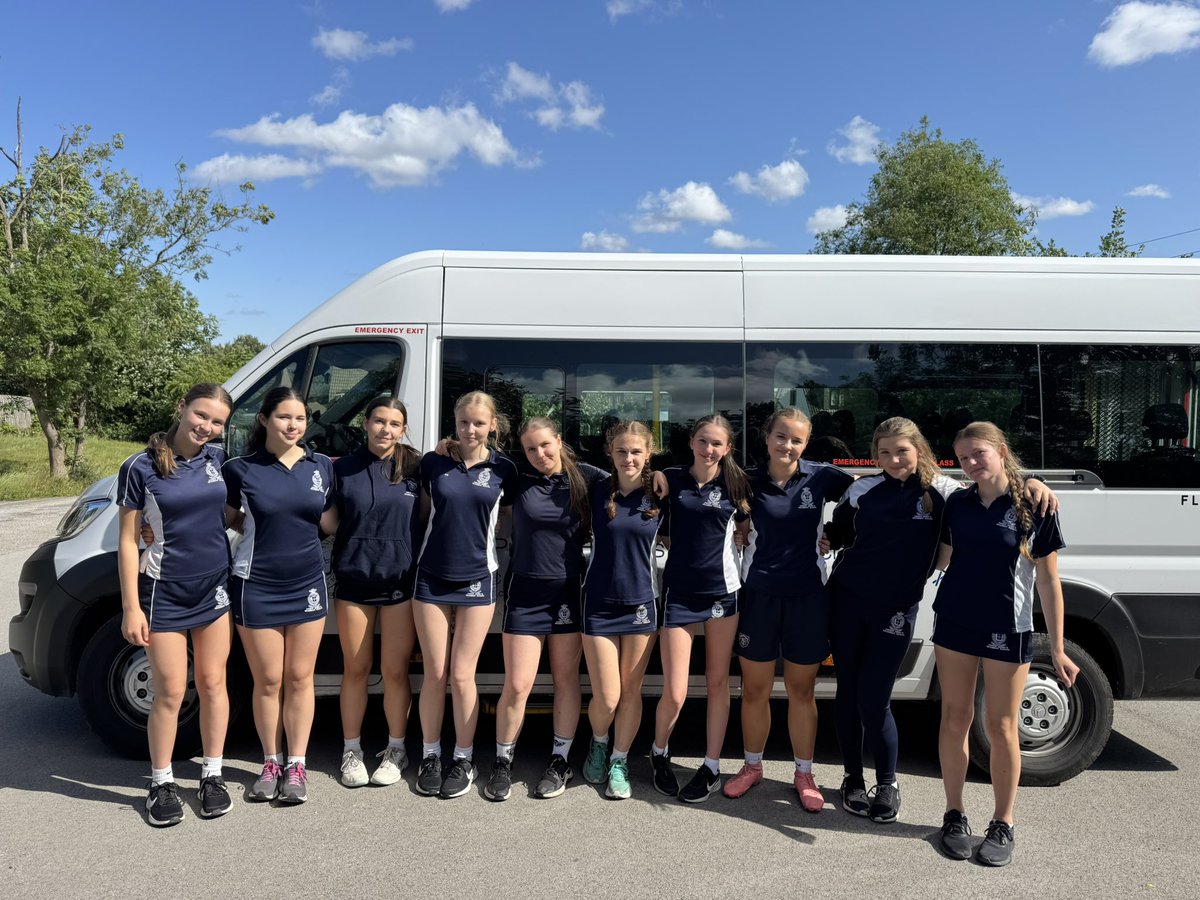Well done to our U15 Rounders team finishing 2nd in tonight’s tournament at Horsforth. Everyone played amazing; Primrose had a fantastic day especially being the top scorer when batting today therefore she has received the coaches player award. ⚾️💙🤍