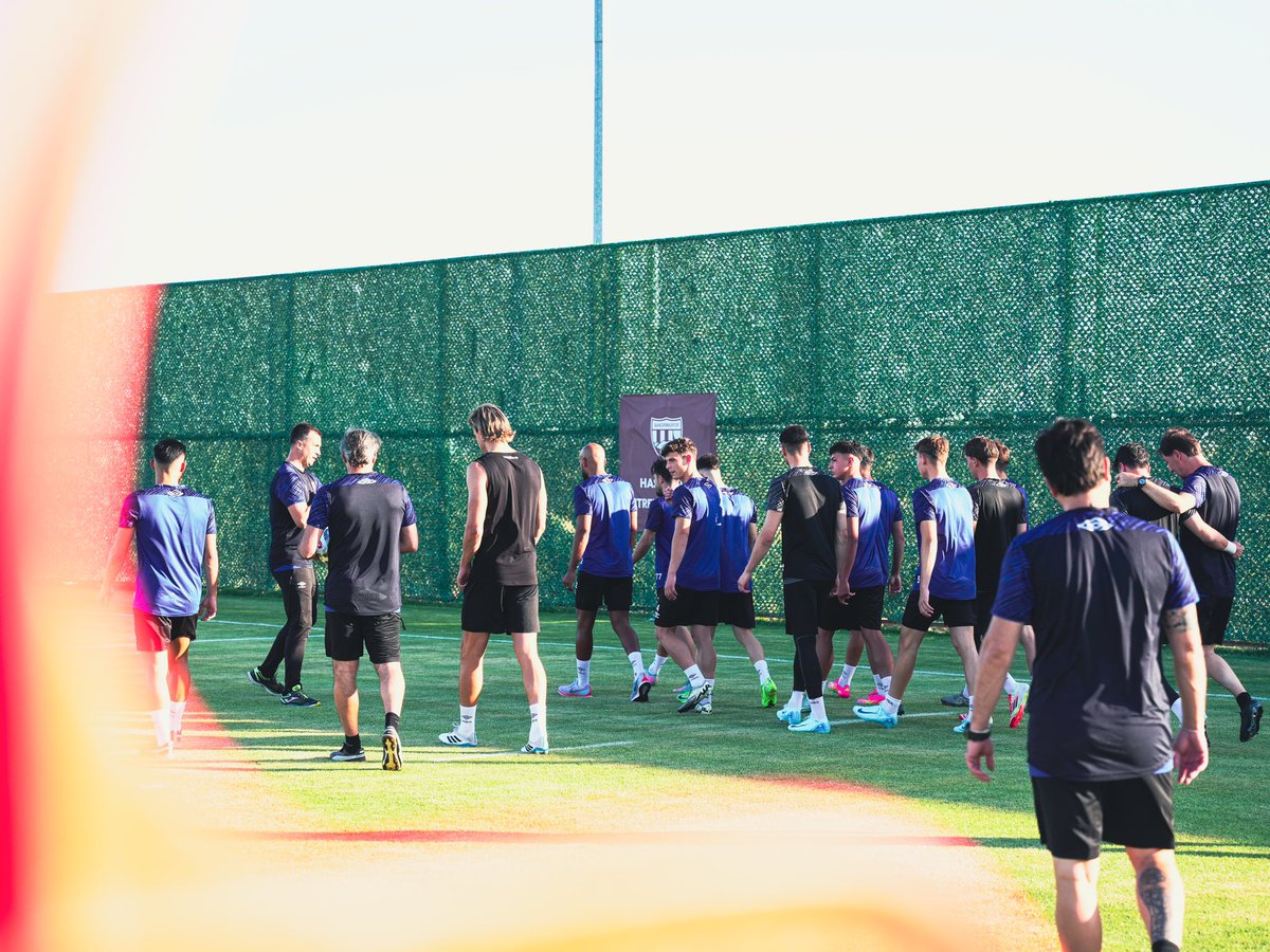 💪 Yeni Sezon Hazırlıkları Başladı!

Takımımız, teknik direktörümüz Mustafa Gürsel ve ekibi yönetiminde 2025-2026 sezonunun ilk antrenmanını tamamladı.

#Bandırmalıyız
#YeniBirSayfa
#ŞehireVefa