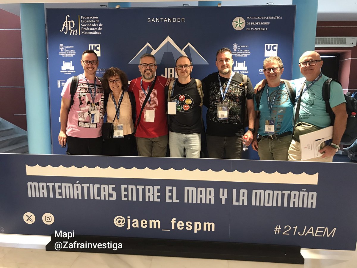 <a href="/maths4everthink/">Maths4Everything</a> <a href="/IsabelGarciasvp/">Isabel García</a> Aquí els "Valencians pel món" 🤣🤣