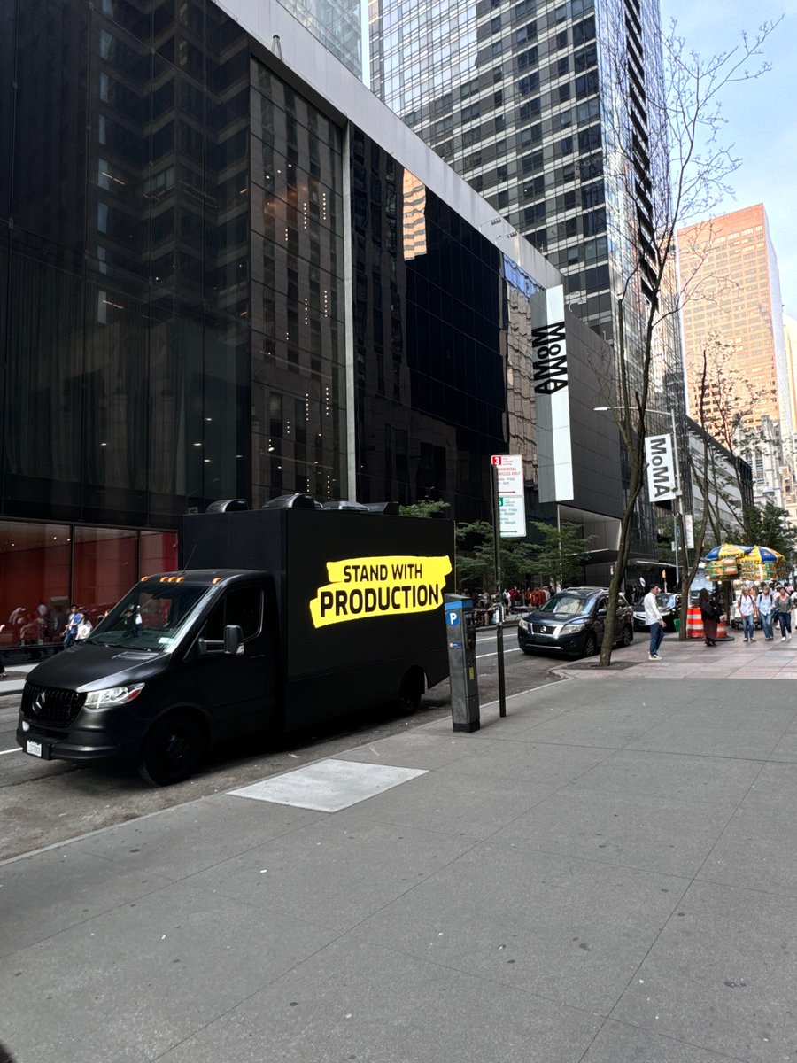 ledinmotion01's tweet image. Your brand deserves the spotlight.
Our seamless LED truck makes sure it gets it—loud, clear, and everywhere in NYC.
#LEDInMotion #SeamlessLEDTruck #NYCAdPower #BrandOnWheels #MobileMedia