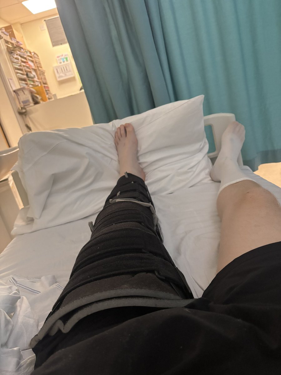 AndrewLynch416's tweet photo. Broken hip , T12 and Sternum pure torture https://t.co/IKCi6M6TaU