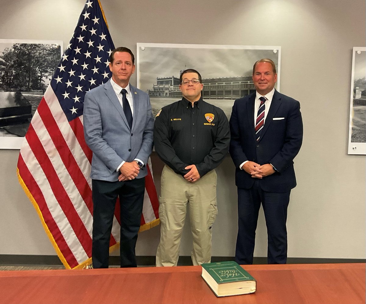 MonmouthSheriff's tweet image. .@SheriffGolden congratulates Elliot Belote who rose through the ranks of the MCSO Comms Div. From Public Safety Telecommunicator,to Sr PST & now officially sworn in as Supervisor,Belote's dedication&leadership to public sfty is a true reflection of his hard work&professionalism.