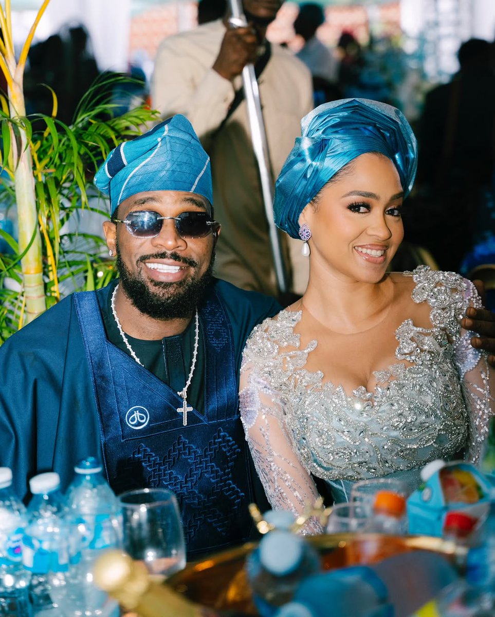 qedng's tweet image. D'banj celebrates 9th wedding anniversary 

#qedng #dbanj #kokomaster #weddinganniversary