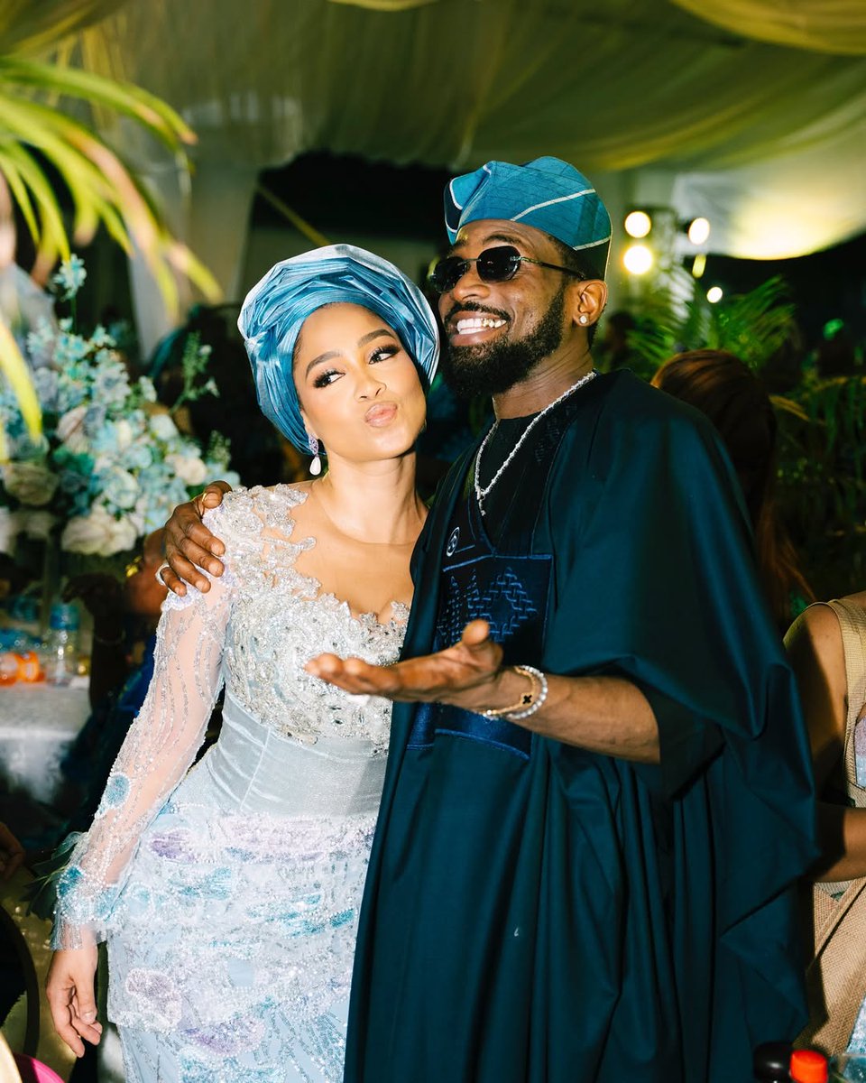 qedng's tweet image. D'banj celebrates 9th wedding anniversary 

#qedng #dbanj #kokomaster #weddinganniversary