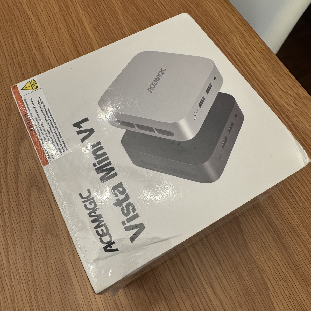 zain_hoda's tweet image. Everyone’s been asking for Windows support for @remote_code so I had to go buy a cheap PC.
I haven’t used Windows since 2014. Let’s see how this goes…
