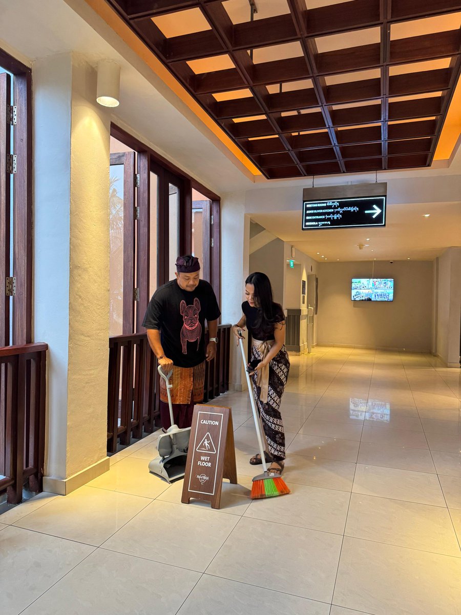 Ditemenin Mika Affandy <a href="/mikaaffandy/">Mika Affandy</a> dan Maria Hills biar pagi kamu semangat yuk!

Sampai jam 10 pagi di GMHR!