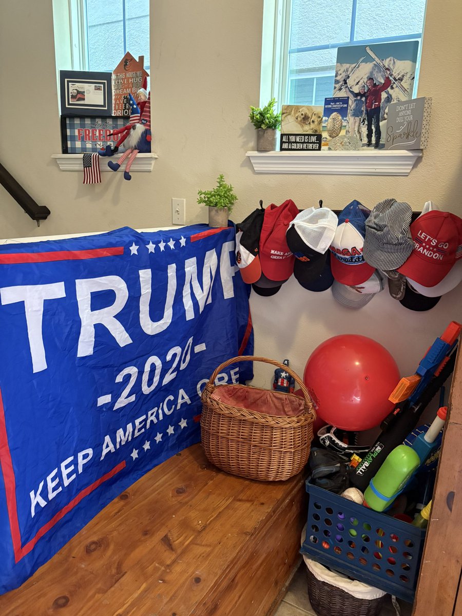 HoofieLife's tweet photo. Your Florida Woman is ready for 4th of July weekend in America! 🇺🇸 

#Florida #FLORIDAWOMAN #YourFloridaWoman #Hoofie #HoofieLife #Homeowner #Homemaker #decorations #flags #USA #MAGA #MakeAmericaGreatAgain #SaveAmerica #celebrate #letsgo #LFG #winning #happybirthdaytoyou #AmericasBirthday 🎉💥🥳😎🎆
