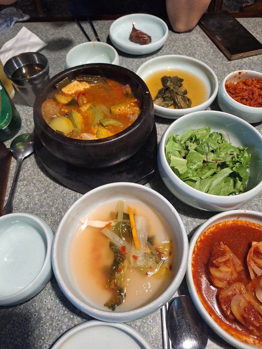 ghkcbfl0712's tweet photo. 종로 몽탄을 가다ㅋ 맛집이야!!! https://t.co/CbUOGB5vMn