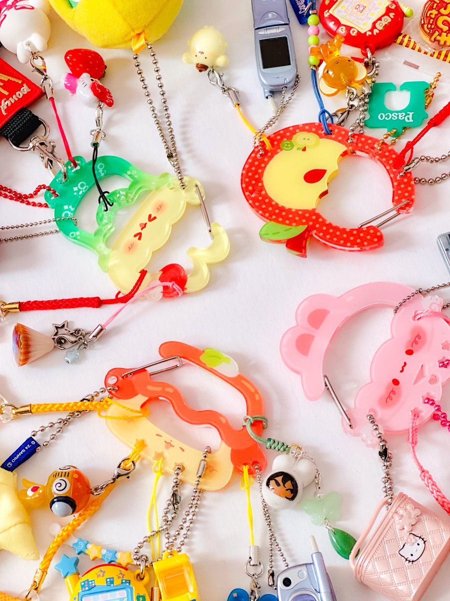 _baomii's tweet image. carabiner clusters 💫✨