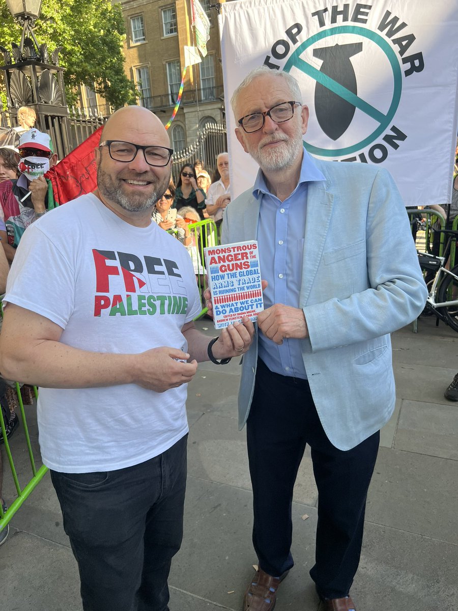 Andrew Feinstein (@andrewfeinstein) on Twitter photo Buy your copy of ‘Monstrous Anger of the Guns: How the global arms trade is ruining the world & what we can do about it’ with a chapter by <a href="/Pal_action/">Palestine Action</a>
plutobooks.com/9780745350363/… Buy your copy of ‘Monstrous Anger of the Guns: How the global arms trade is ruining the world & what we can do about it’ with a chapter by <a href="/Pal_action/">Palestine Action</a>
plutobooks.com/9780745350363/…