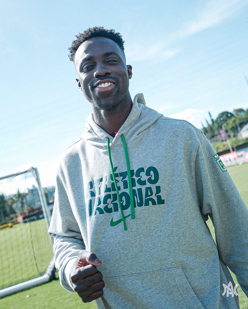 Hoy nos visitó este crack Verdolaga 🤩

Siempre bienvenido, Davinson 💚