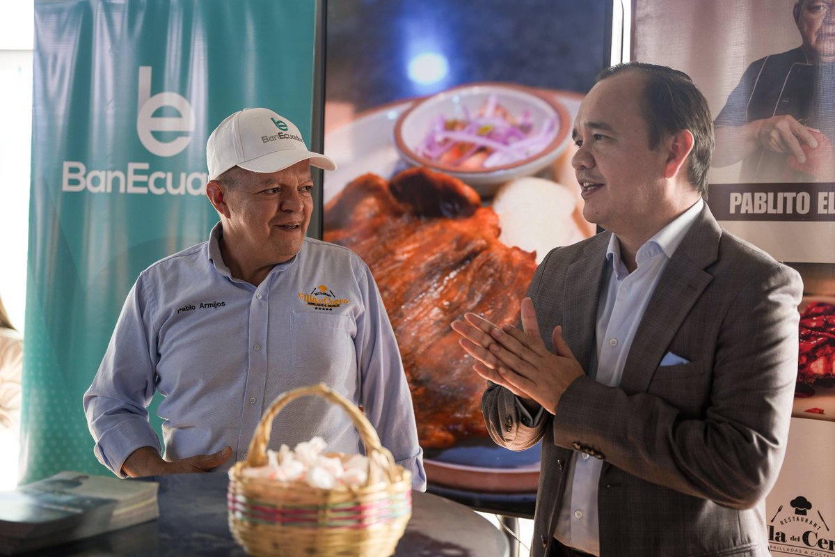 BanEcuadorBP's tweet photo. Piñas l El turismo une fronteras y construye oportunidades
🫱🏻‍🫲🏽BanEcuador participó en el Encuentro Turístico Binacional Ecuador–Perú, una jornada que destacó lo mejor de la oferta turística de la parte alta de El Oro y celebró el esfuerzo de quienes apuestan por el turismo como eje de desarrollo económico y cultural.

💼 En este espacio, BanEcuador entregó certificados a emprendedores beneficiarios de nuestros créditos turísticos, como parte del respaldo permanente que brinda la banca pública al sector.

Con productos financieros accesibles y con enfoque territorial, seguimos apostando por una economía inclusiva, solidaria y sostenible. 💚

#BanEcuador #TurismoBinacional #CréditosTurísticos #DesarrolloRural #ElOro #Piñas