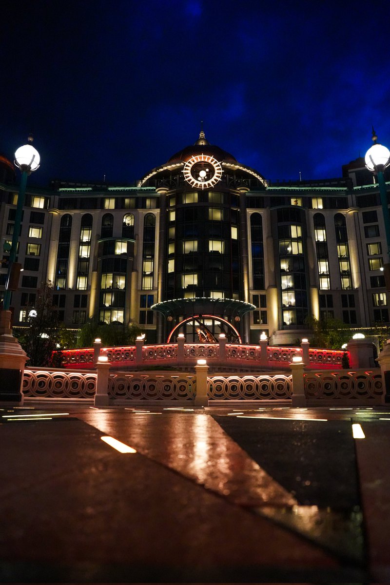 Helios Grand Hotel exterior <a href="/UniversalORL/">Universal Orlando Resort</a> #epicuniverse