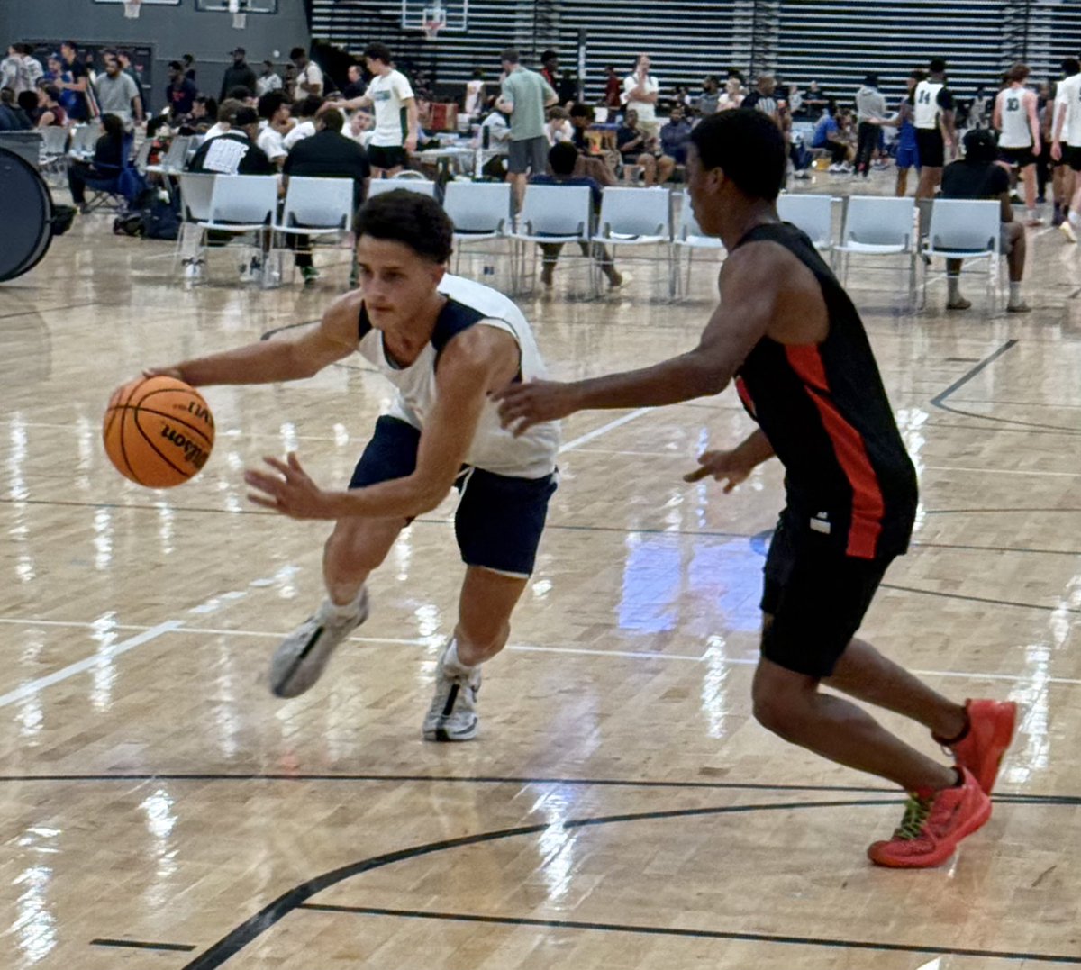 Granby HS (6’0 2027) Ryan Bailey has been one of the 757’s most consistent playmakers over the last couple of seasons.  Reliable ball handler and heady floor general mixes scoring and distributing.  Defends at a high level. #BigShots #ECLShowcase <a href="/BigShotsToday/">Hit The BIG SH🏀TS</a> <a href="/BigShotsGlobal/">BIG SH🏀TS</a>