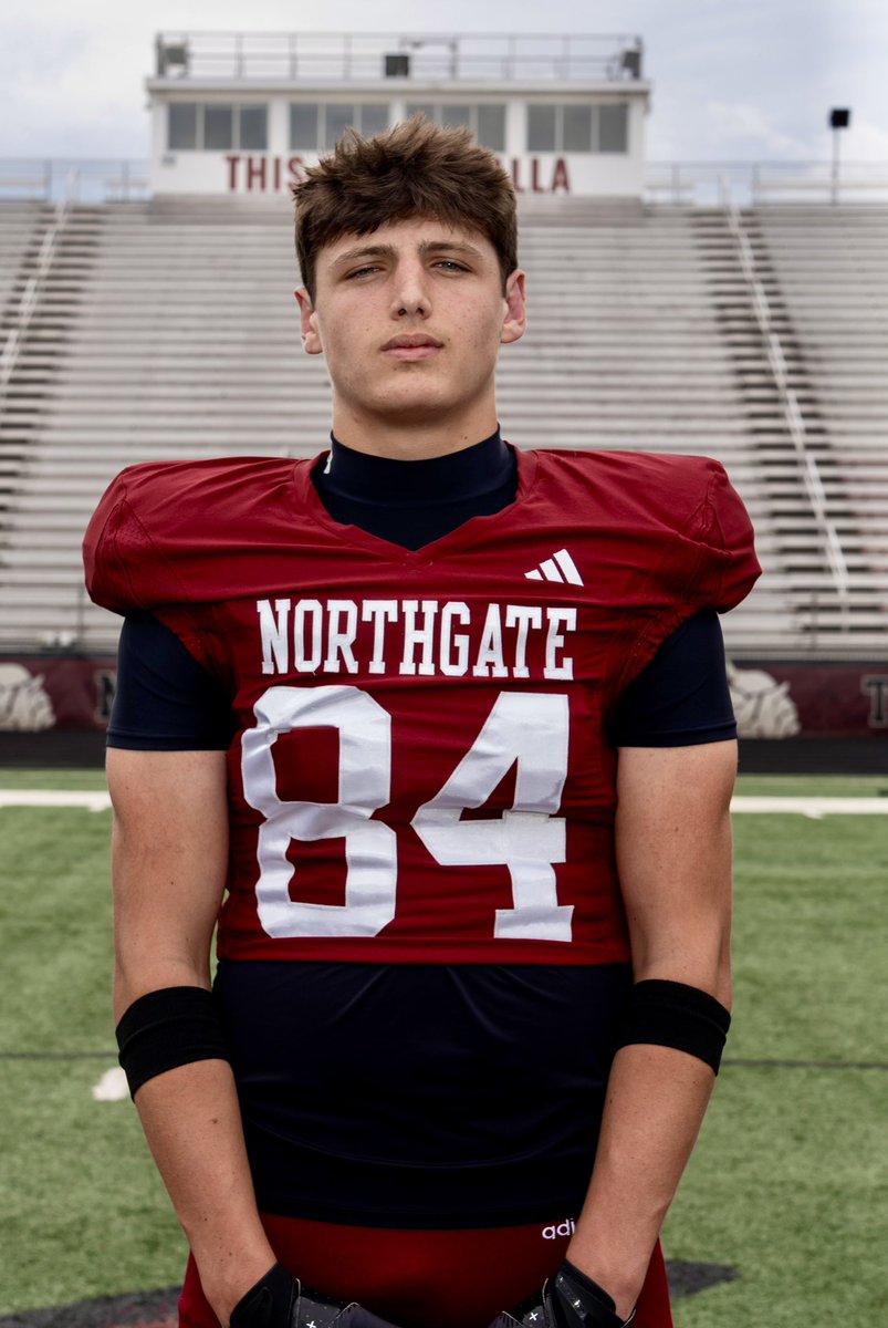 LKellzGA's tweet image. Final Dead Week means Recharge, Refuel, Rehydrate, and Review film &amp;amp;
Goals.  Proud of this kid…locked in &amp;amp; ready for Senior Season 💯🏈🔒

(#84) Tripp Kelly (TE/WR) 
X: @TrippKelly11
HT: 6&apos;5 - WT: 225 lbs. - Wingspan: 80&quot; 
C/O: &apos;26 
Hudl(Jr. Season): hudl.com/video/3/197646……