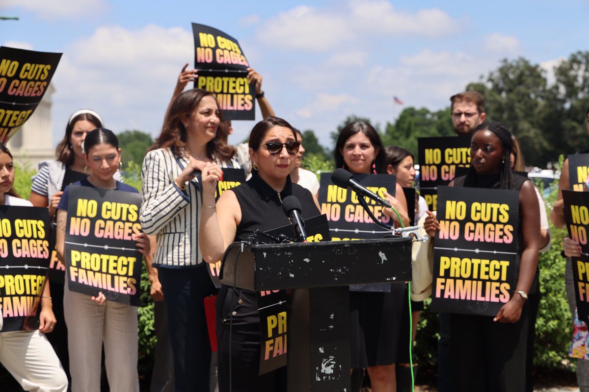Cameron Walkup (@cbwalkup) on Twitter photo Humbled to stand alongside immigrant advocacy organizations and members of Congress like <a href="/repdeliaramirez/">Congresswoman Delia C. Ramirez</a> earlier today who are saying HELL NO to the Republican budget bill and its hateful, anti-immigrant agenda.
Watch the full presser👇🏻 Humbled to stand alongside immigrant advocacy organizations and members of Congress like <a href="/repdeliaramirez/">Congresswoman Delia C. Ramirez</a> earlier today who are saying HELL NO to the Republican budget bill and its hateful, anti-immigrant agenda.
Watch the full presser👇🏻