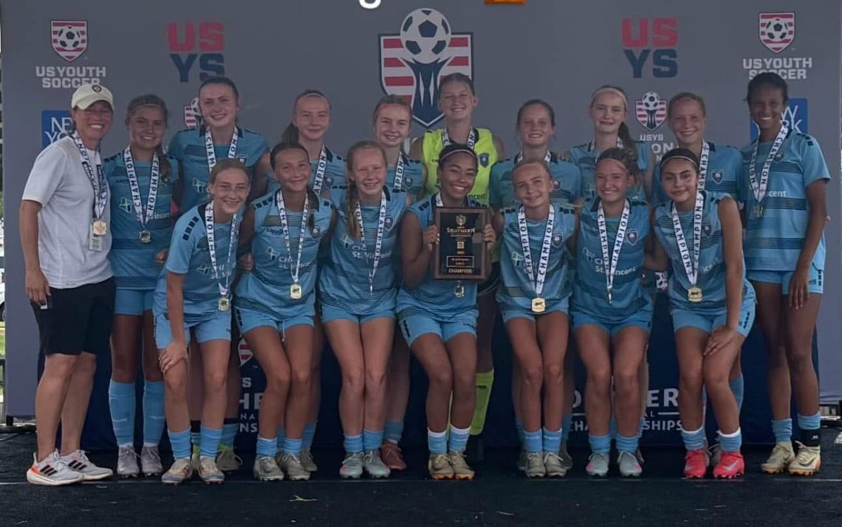 arkansasrising's tweet image. Meet this years 2010 girls Regional Champions! @USYouthSoccer #southernregionals #alwaysrising #back2back #arkansassoccer