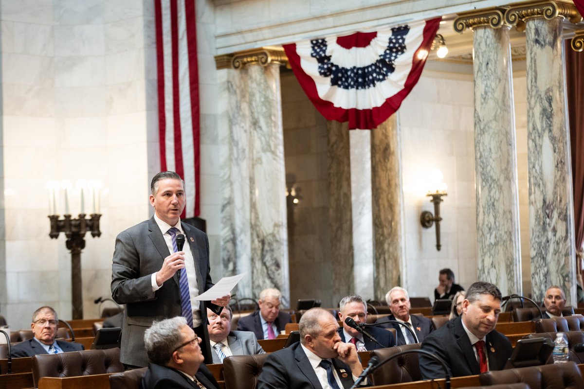This evening, my colleagues and I will debate and vote on the 2025-27 Biennial Budget. I look forward to tonight's discussion, and to ultimately delivering transformative victories not only for the 88th Assembly District but for all of Wisconsin!
Tune in @ wiseye.org/.../budget-202…