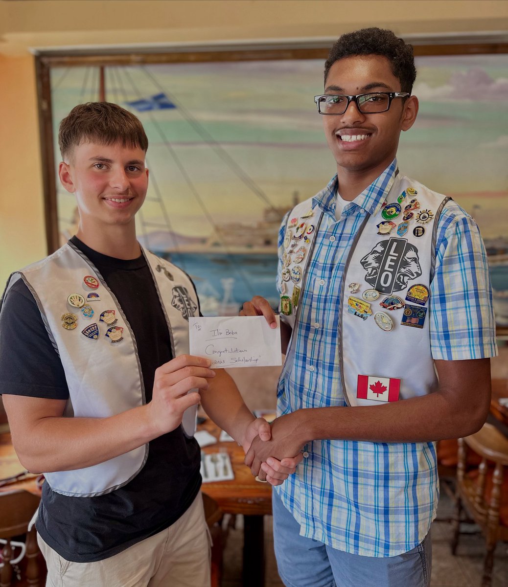 DimpleWillabus's tweet image. Earlier today, First Responders Alpha Leo Club President Brandon Willabus presented a check to the 2025 Scholarship recipient - Leo Ilir Boba. 
Kind Courtesy: Brooklyn First Responders Lions Club
We wish Leo Ilir much success in college. 
Soar to greatness. We are proud of you!