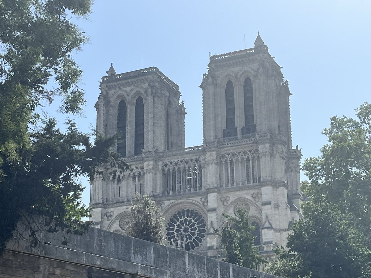 OMAParis2025's tweet image. A spot of culture for today 💙