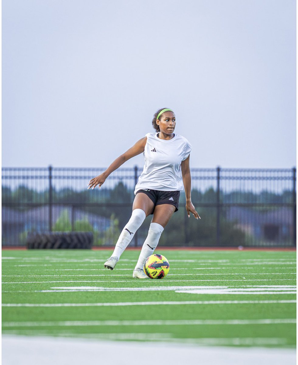 MariahLewis05's tweet photo. I had Two great seasons with the Fort Worth Vaqueras FC @WPSL and the NTX Legends @UPSLsoccer . I’m so sad to see the season come to an end but I’m so grateful that I had the opportunity to play for both teams and play under these amazing coaches. #mystoryhisglory #AllGloryToGod https://t.co/JSNLCuN5v4