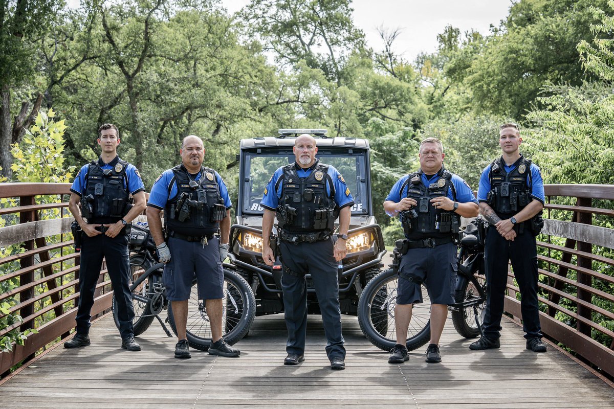 roundrockpolice's tweet image. New Unit. Same Mission.💪
The Round Rock Police Department’s Special Assignments Unit is officially on the move. This team includes bike officers patrolling downtown and local trails, rugged off-highway vehicles reaching areas standard patrol cars can’t, and a K-9 and handler…