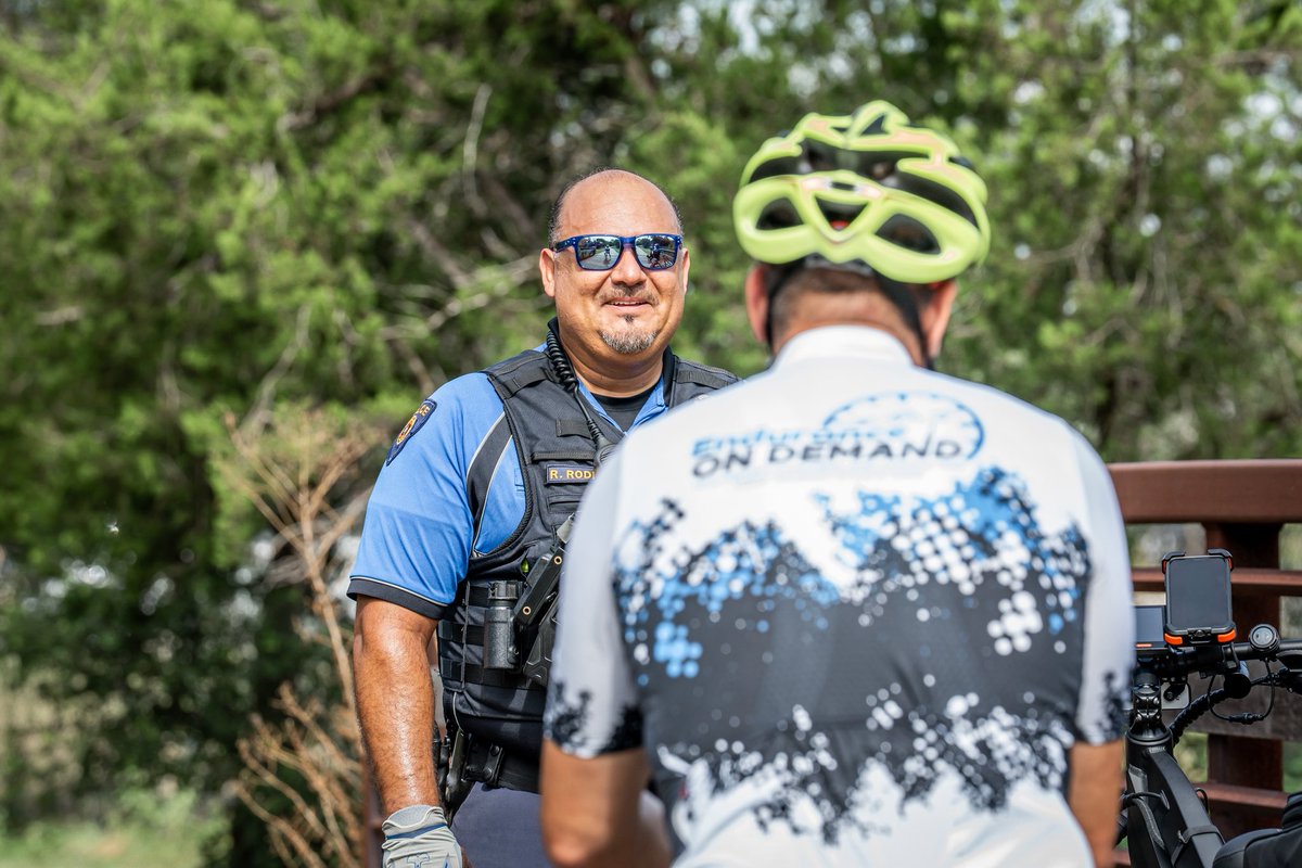 roundrockpolice's tweet image. New Unit. Same Mission.💪
The Round Rock Police Department’s Special Assignments Unit is officially on the move. This team includes bike officers patrolling downtown and local trails, rugged off-highway vehicles reaching areas standard patrol cars can’t, and a K-9 and handler…