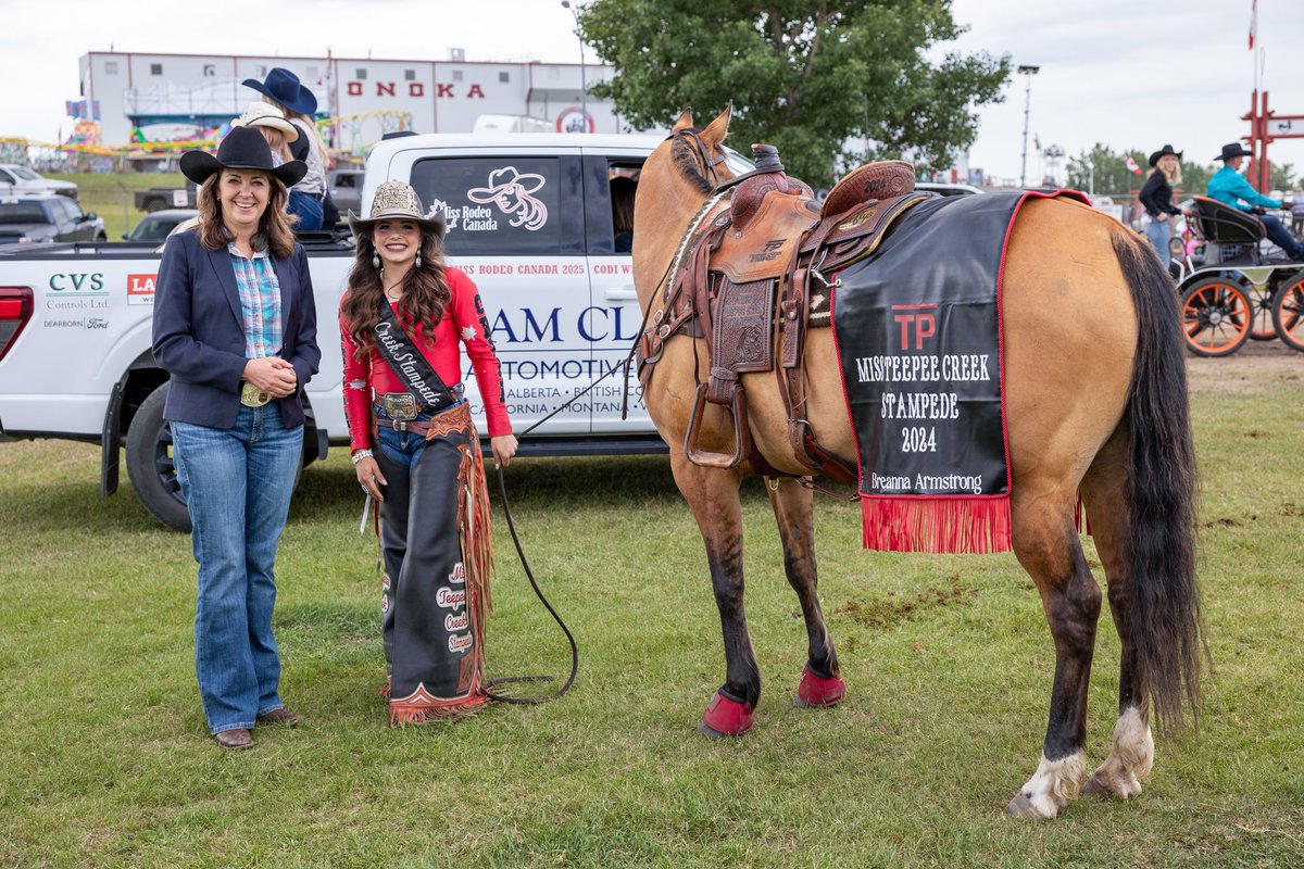 tjkennedyphoto's tweet photo. The Premier @ABDanielleSmith stopped in to meet Miss Rodeo Canada 2025 Codi Wilson and Miss Teepee Creek Stampede 2024 Breanna Armstrong at the @PonokaStampede Parade.
June 27, 2025
#TheRoyals
#LetsRide
#GraceAndGrit
#LetsMakeAMovie https://t.co/bXba7numBa