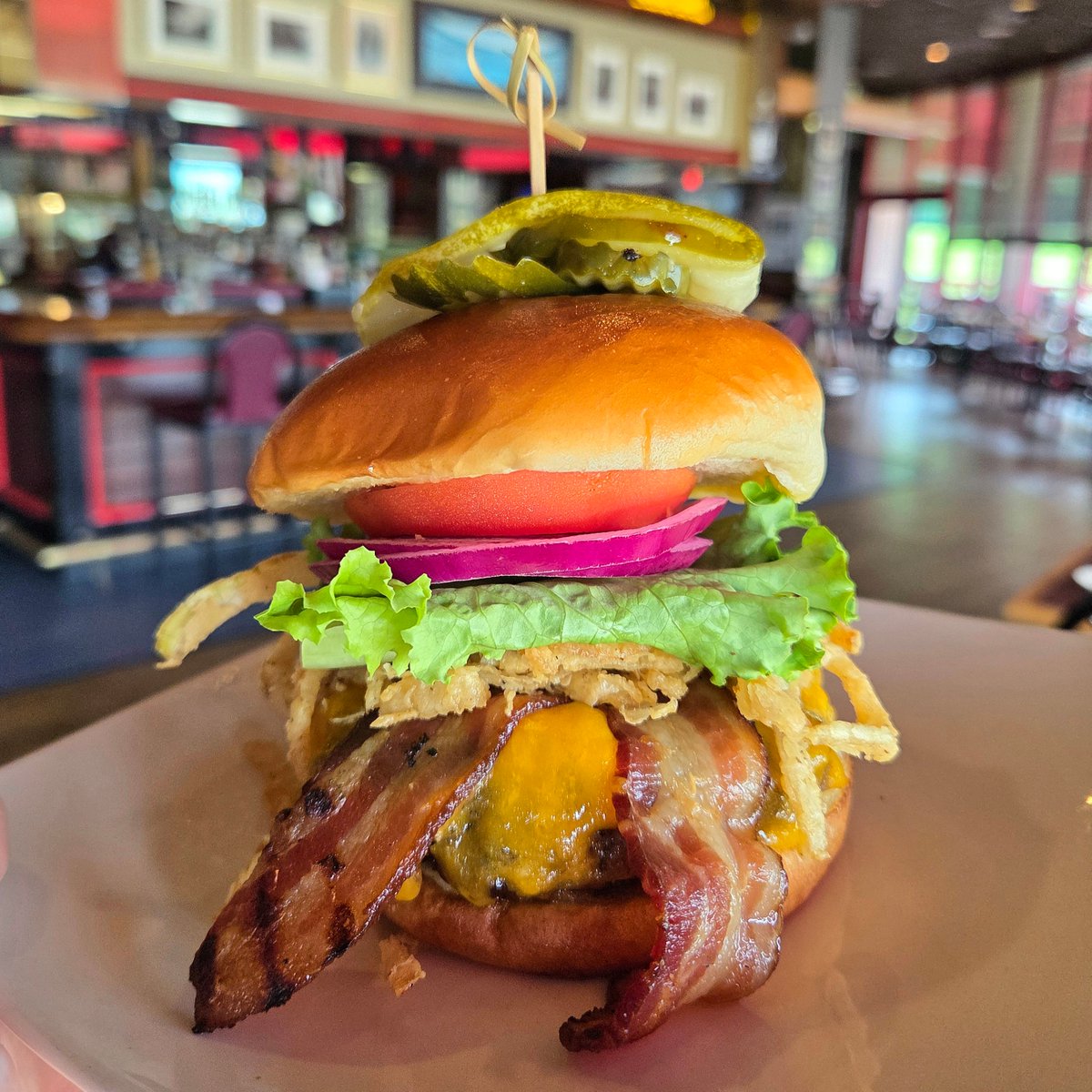 MontgomeryInn_'s tweet image. It’s Wagyu Wednesday! 🍔🔥
Grab the best burger in Cincy for just $10.99 — tonight only!
Includes a side. Don’t miss it!
