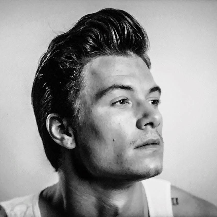 ZEE MACHINE tweet media