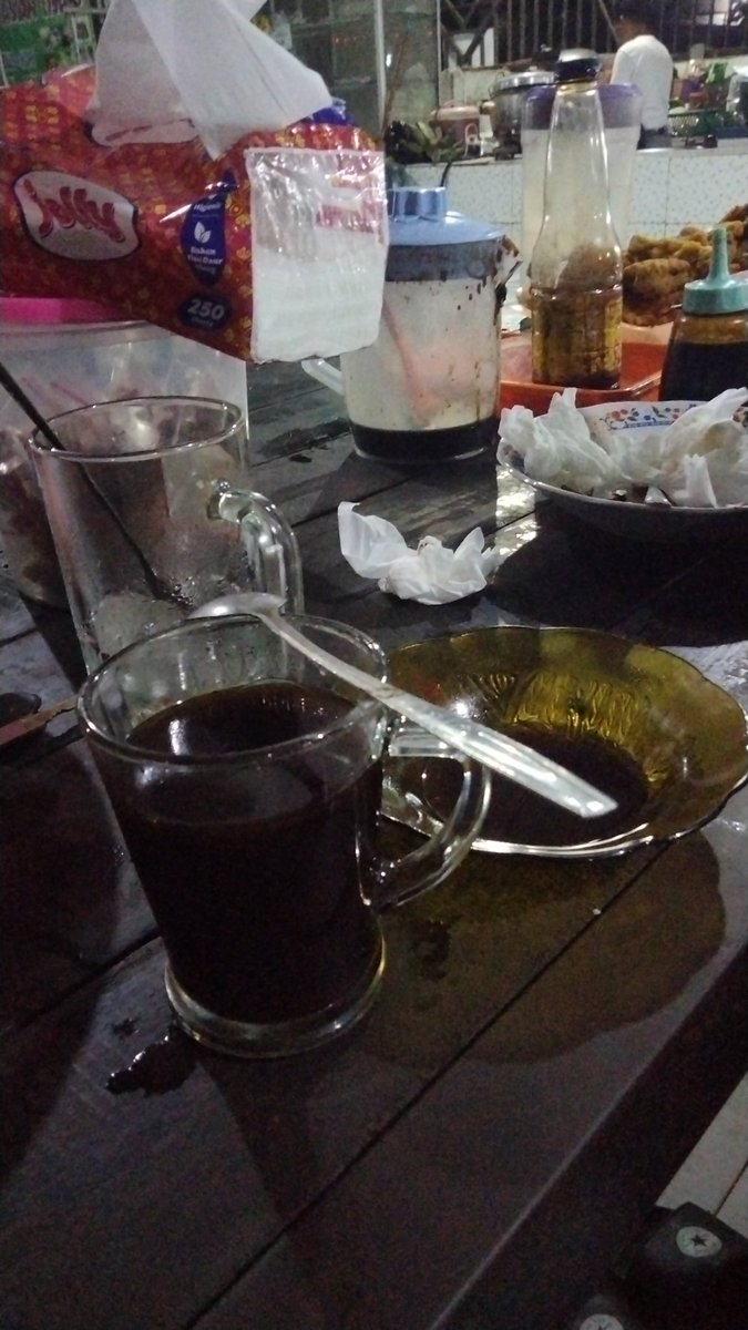 Ngopi lur