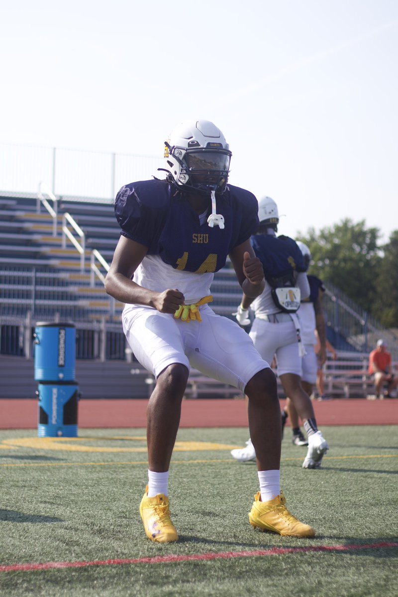 Due to unfortunate circumstances with Siena Heights University, I’ll continue with my last year at Siena but after the 25-26 football season I’ll be looking for a new home, any coaches that are interested feel free to reach out.

#Z65L