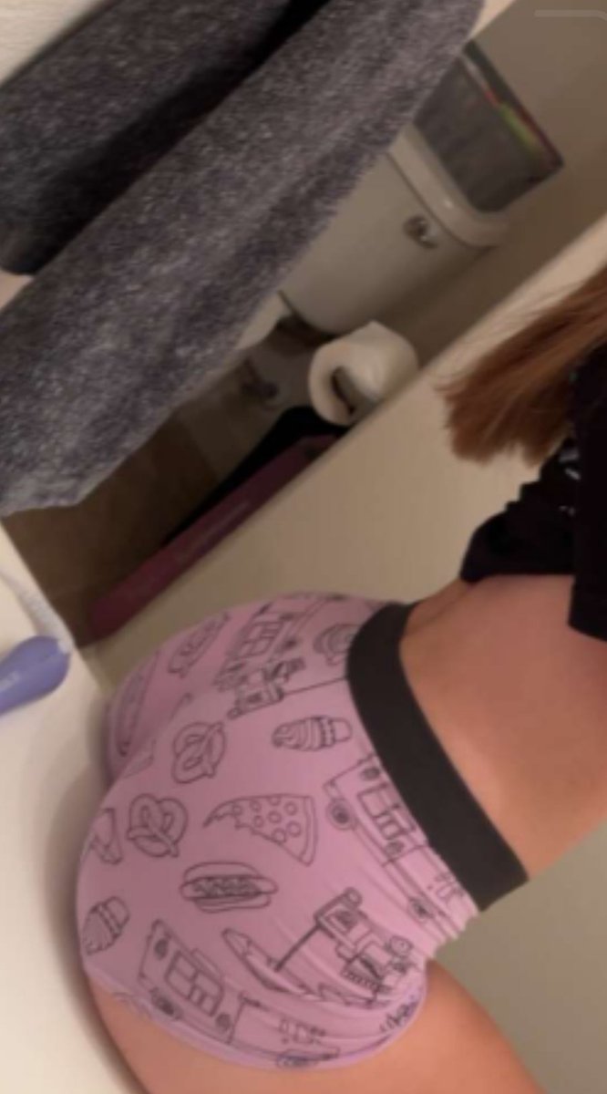 AmberStarfish's tweet photo. Who's buying? 

#selling_content #buying_content selling content snap leak findom paypig humiliation sessions https://t.co/vgbKqZskHq