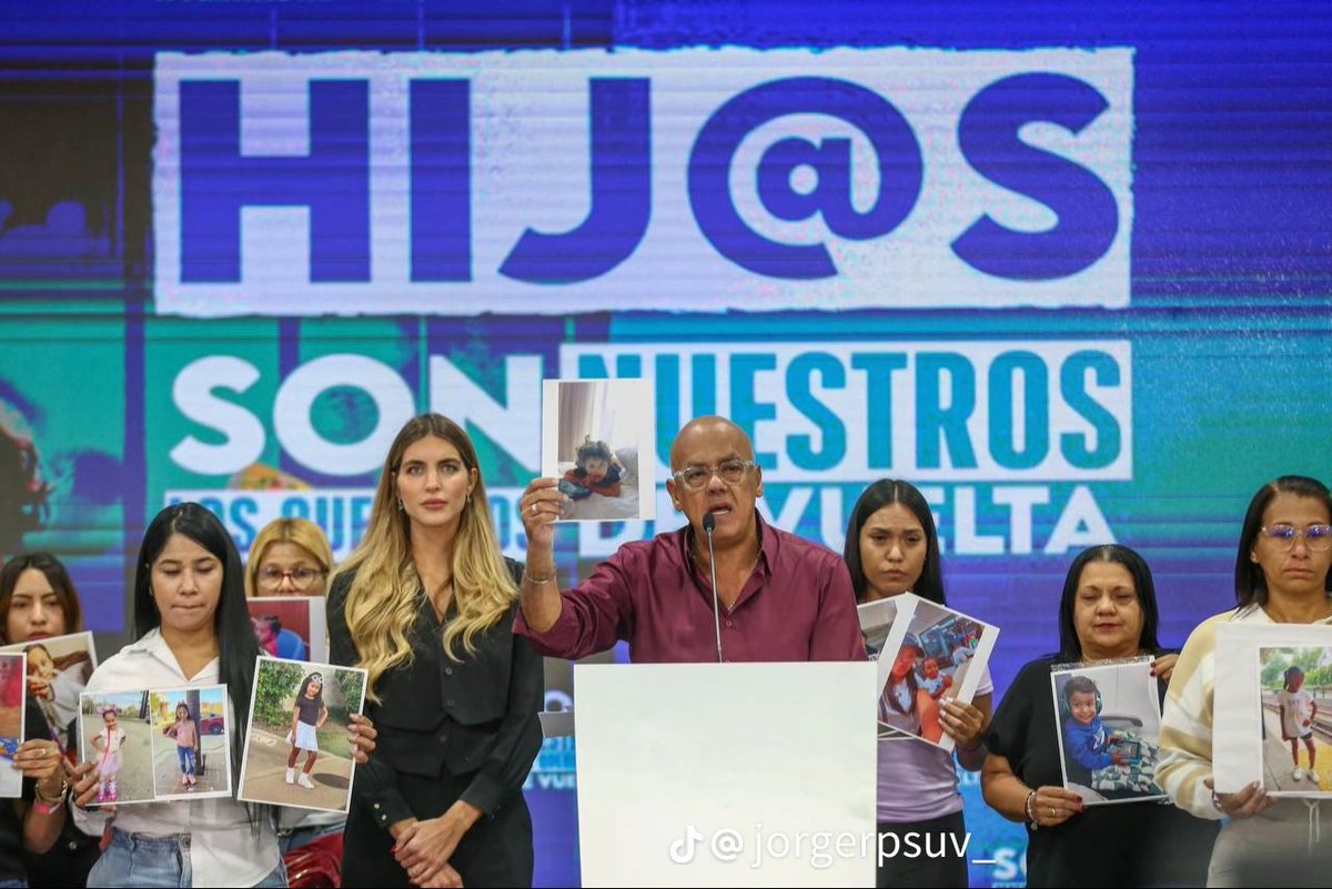 katrina_manzana's tweet photo. Basta de vulnerar nuestros derechos
Lucharemos hasta recuperar a todo nuestros niños
#VolkerViolaDDHH
#ONCALaVozDeEcos https://t.co/uTkyRx64RX