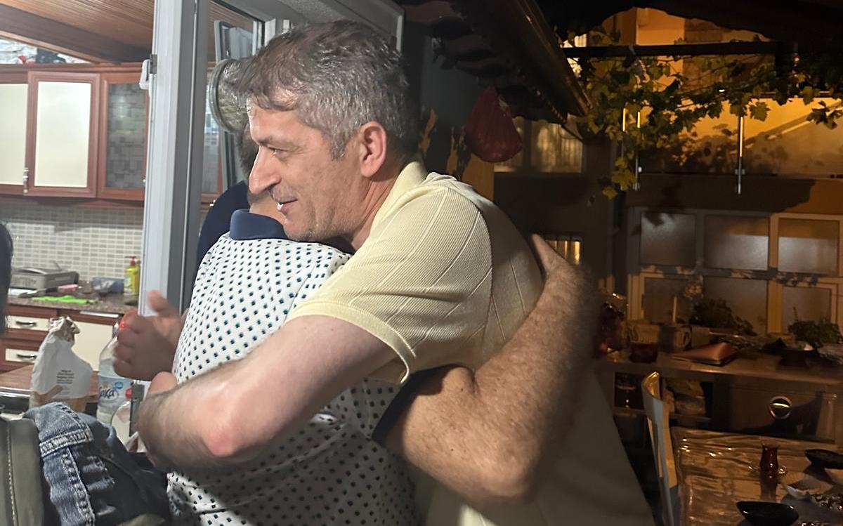 Çetin Arkaş cezaevinden çıktı

yeniyasamgazetesi9.com/cetin-arkas-ce…