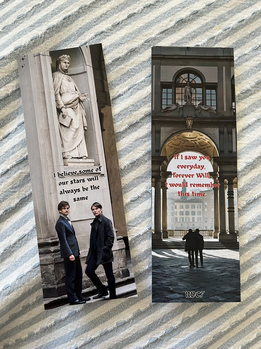 KnowMeSeeMe's tweet image. #RDC7 ppl I will be handing out some (attempted) bookmarks I made & 4x6 prints
I’ll be walking around with a green handbag xoxo
